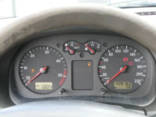 VW Golf 4 Tacho Tachometer Kombiinstrument 428.000km 1J0919880D SDI Diesel - Bild 3