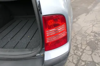 Skoda Octavia 1U5 Combi original Rücklicht Rückleuchte Heckleuchte hinten rechts - Bild 1