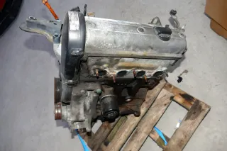 VW Polo 6N Motor mit Zylinderkopf 1,6 55kw 75PS AEE Motor 168.000km AUTOMATIK - Bild 2