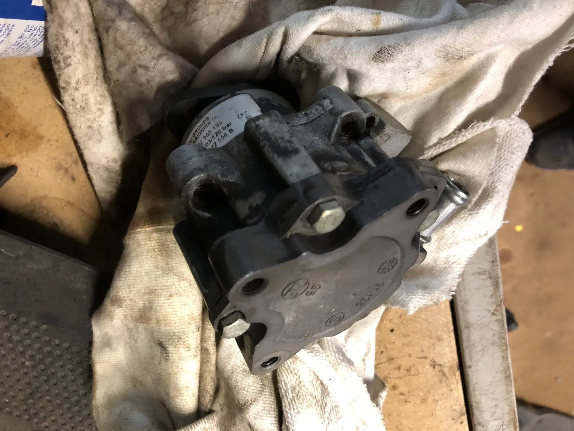 VW Passat 3BG Pumpe Servolenkung Servopumpe 3B0422154B / H 2.8 AMX BBG ATQ - Bild 1