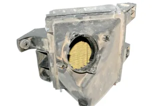 Audi A6 4B Luftfilterkasten Deckel Luftfilter 4B0133835M 2,5 TDI - Bild 1