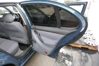 Seat Leon 1M Toledo Türverkleidung Verkleidung Tür hinten rechts blau grau Griff - Bild 3