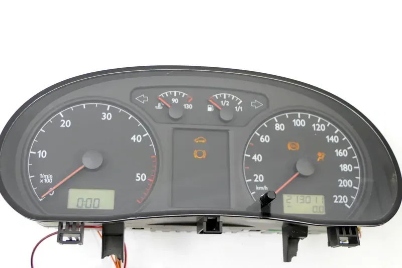 VW Polo 9N3 Tacho Tachometer Kombiinstrument 213.000km 6Q0920820L 1,4TDI AMF BAY - Bild 1