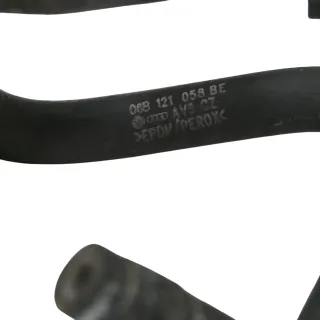 VW Passat 3BG Kühlmittelrohr Rohr Schlauch Leitung 2,0 ALT 06B121065AA - Bild 4