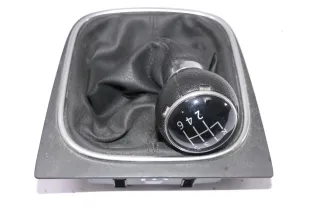VW Golf 5 Schaltknauf Schaltsack Schaltung Schaltknüppel original Leder - Bild 1