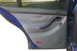 1x Leon 1M Toledo Türverkleidung Verkleidung Tür hinten links grau Griff - Bild 1