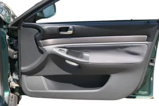 1x Audi A4 B5 Türverkleidung Verkleidung Tür vorne rechts Griff Öffner - Bild 1