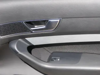 1x Audi A6 4F Türverkleidung Verkleidung Tür vorne rechts schwarz soul  S-line - Bild 4