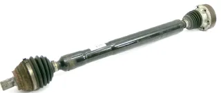 VW Touran Antriebswelle Gelenkwelle rechts 1K0407272NN 6 Gang von Motor BMY CAXA - Bild 1