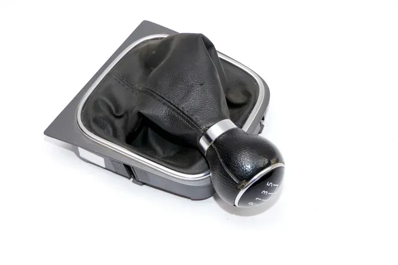 VW Golf 5 Schaltknauf Schaltsack Schaltung Schaltknüppel original 5-Gang Schalt - Bild 1