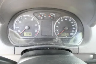 VW Polo 9N Tacho Tachometer Kombiinstrument 252.000km 6Q0920801P 1,2 47kw 40kw - Bild 1