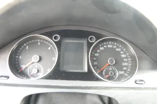 VW Passat 3C Tacho Tachometer 3c0920871T - 252.241km Diesel TDI - Bild 1