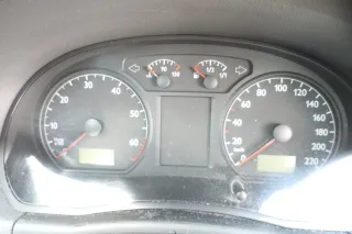 VW Polo 9N Tacho Tachometer Kombiinstrument 203.000km 6Q0920800P 1,2 47kw 40kw - Bild 1