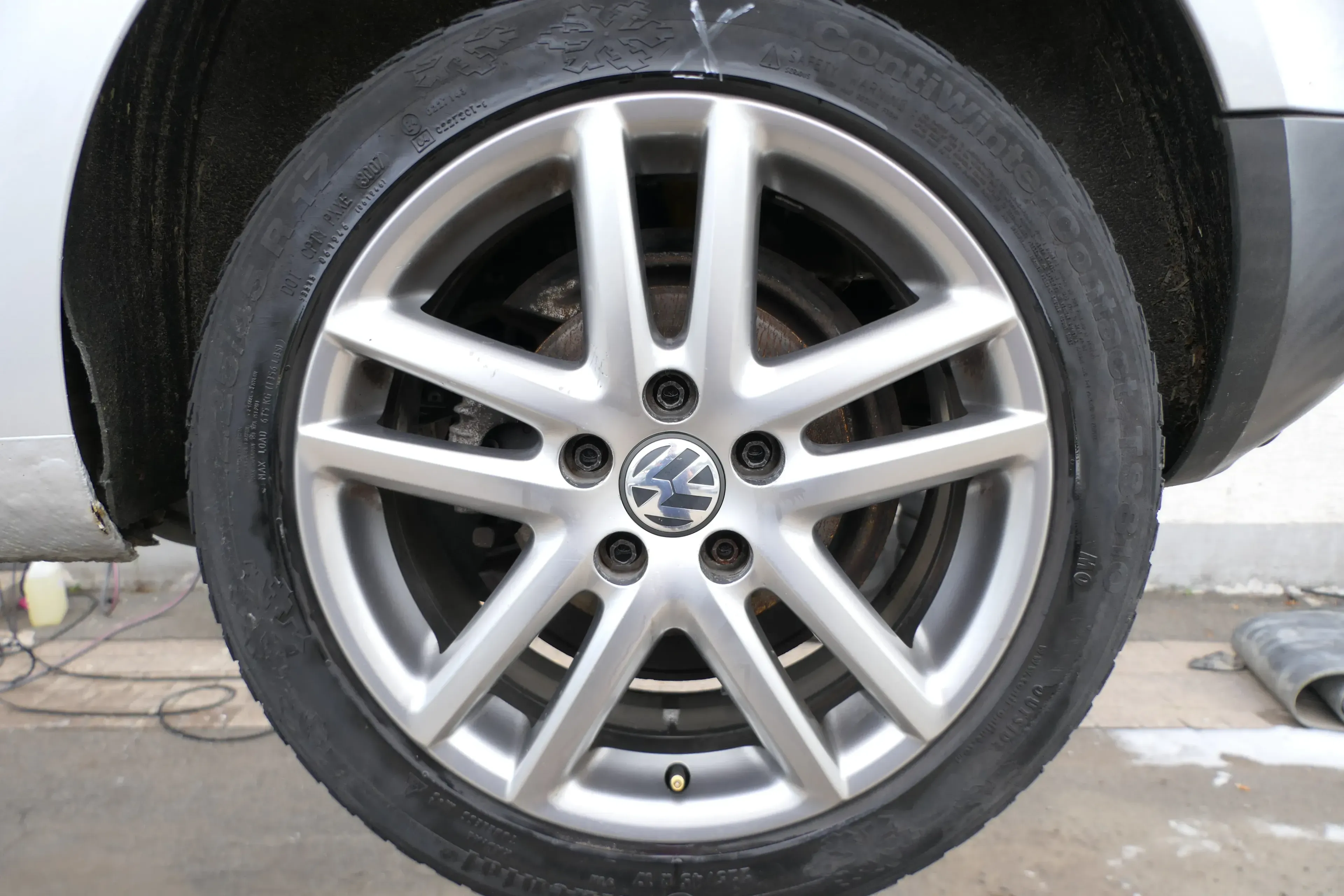 1x Felge Alufelge original Golf 5 6 Touran 7jx17H2 ET54 1K0601025AF 1K0601025DD - Bild 1