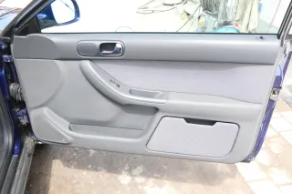 1x A3 8L Türverkleidung Verkleidung Tür vorne rechts 2/3-Türer schiefer grau - Bild 1