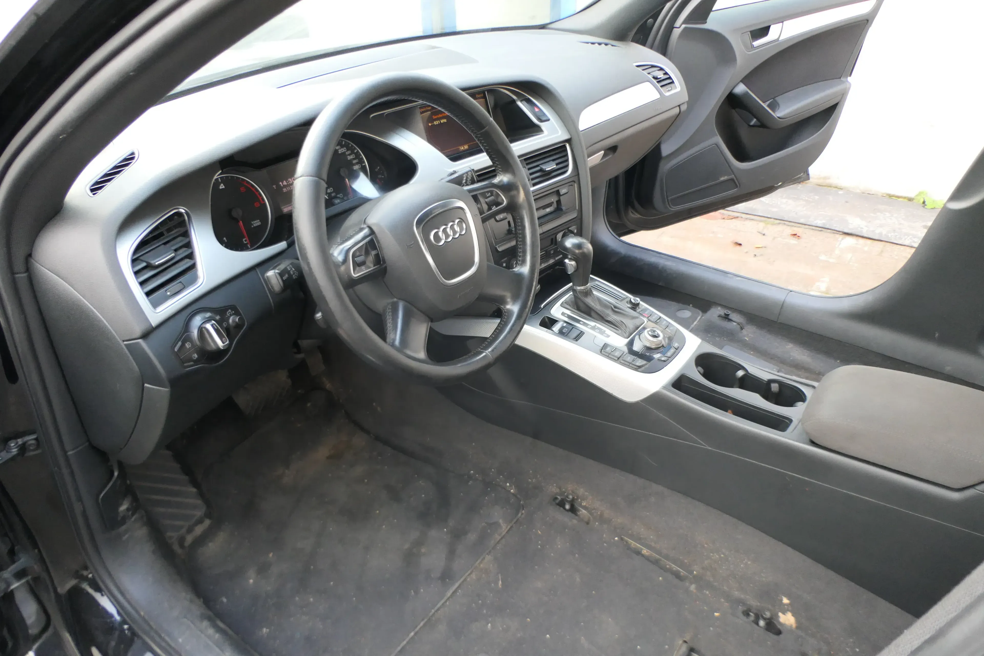 4x Audi A4 8K Fußmatten Fußmatte vorne rechts links hinten - Bild 1