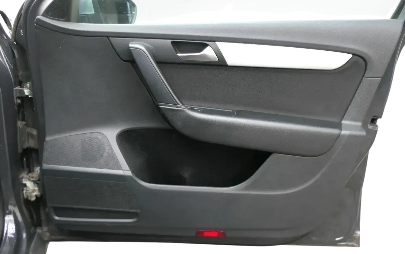1x VW Passat 3C B7 Kombi Türverkleidung Verkleidung Tür vorne rechts schwarz - Bild 1