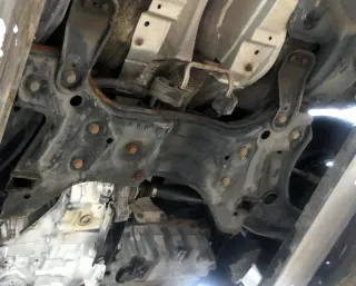 Polo Fabia Achse vorne Vorderachse Aggregateträger Achsträger - Bild 1