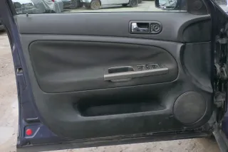 1x Passat 3B Variant Türverkleidung Verkleidung Tür vorne links Griff schwarz - Bild 1