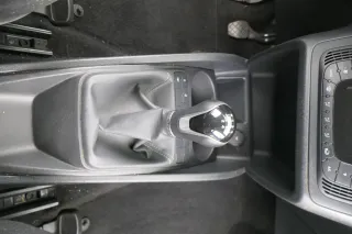 Ibiza 6J Mitteltunnel Verkleidung Mittelkonsole Abdeckung karbonschwarz schwarz - Bild 4