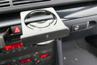 Audi A4 8E B6 B7 Becherhalter Dosenhalter Getränkehalter vorne 8E1862534J - Bild 1