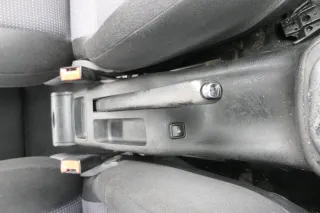 VW Golf 4 Bora Mitteltunnel Aschenbecher hinten Verkleidung schwarz - Bild 2