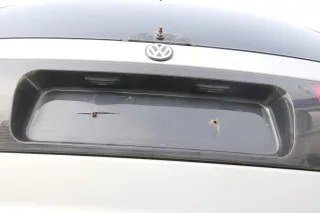 VW Sharan 7M Rücklicht Mitte Rückleuchtenband Heckleuchte Kennzeichenhalter - Bild 2
