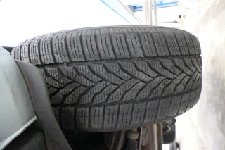 A6 4F TT Alufelgen Winterreifen Reifen Felgen 215/55 R16 97V 4F0601025AJ 4-6mm - Bild 3
