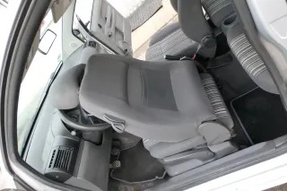 VW Fox Sitz Fahrersitz vorne links OHNEAirbag höhenverstellbar  v - Bild 2