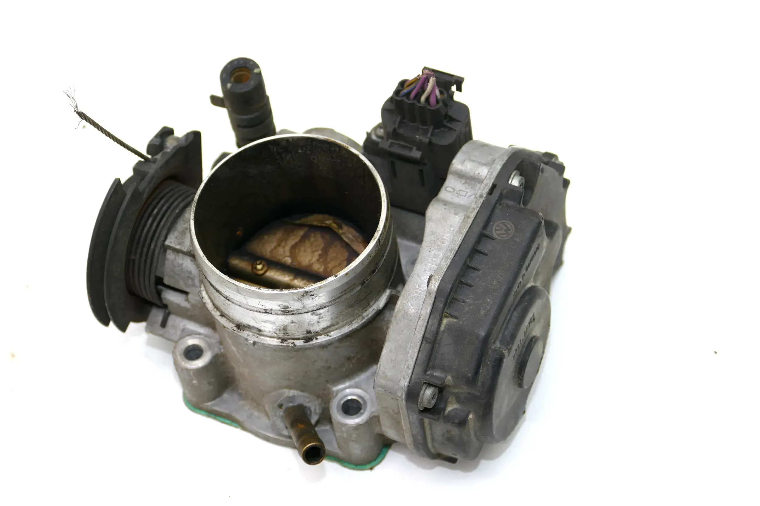 VW Golf 4 Bora Drosselklappe 06A133064J AKL AEH 1,6 74kw 101PS (OHNE TEMPOMAT - Bild 1