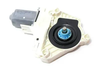 Audi A1 8X ektrischer Fensterheber Motor vorne rechts 8K0959802C - Bild 1