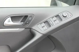 VW Tiguan 5N Türverkleidung Verkleidung Tür vorne+hinten Dynaudio schwarz - Bild 6