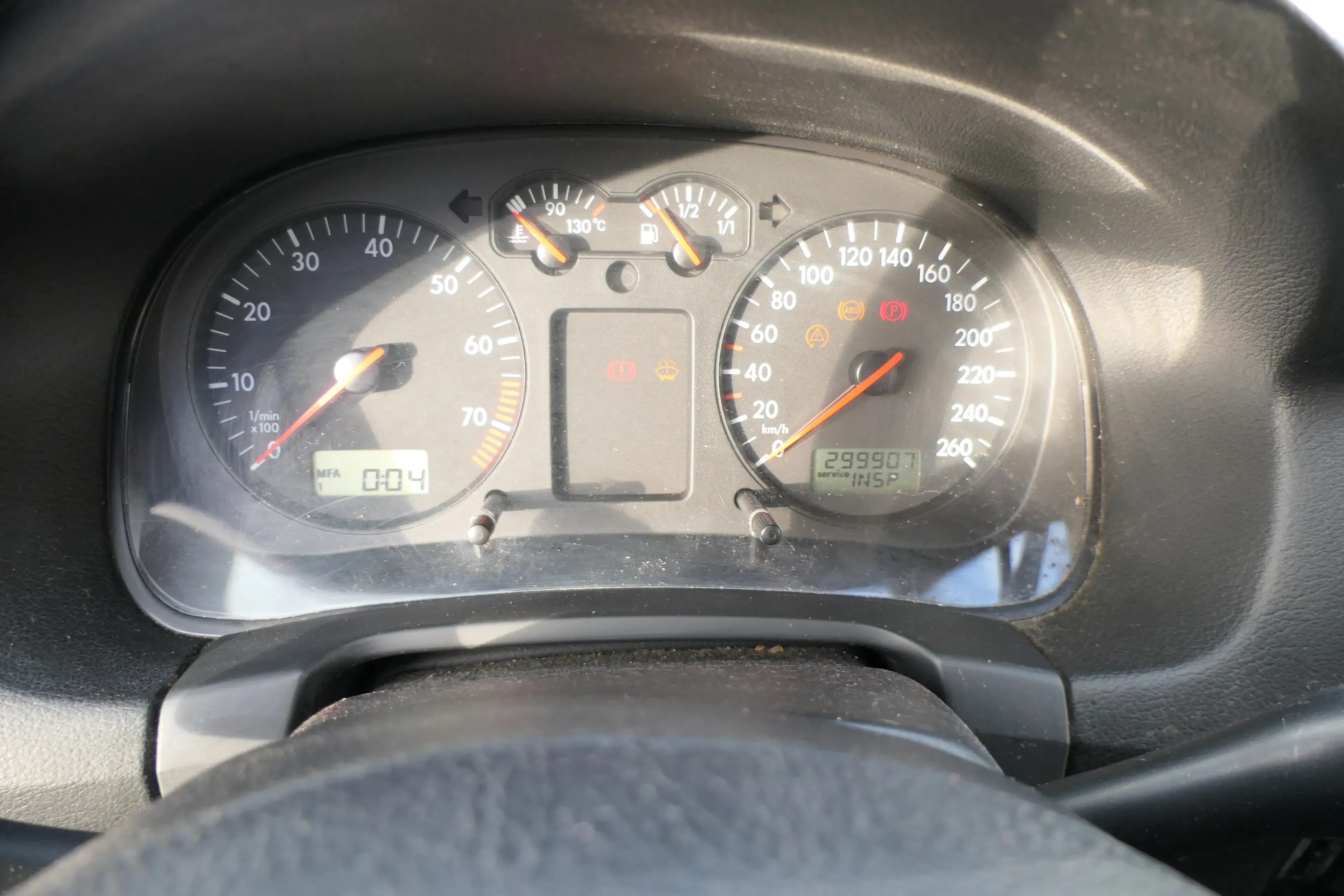 VW Golf 4 Tacho Tachometer Kombiinstrument 299.000km 1J0919881B 1,6-2,8 - Bild 1