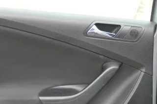 1x VW Passat 3C Variant Türverkleidung Verkleidung Tür hinten links schwarz - Bild 2