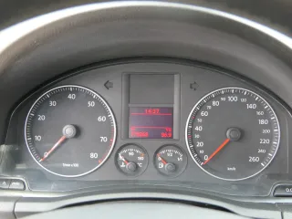 VW Golf 5 Tacho Tachometer Kombiinstrument 1K0920864AX 1,6 75kw BSE 179.000km - Bild 1