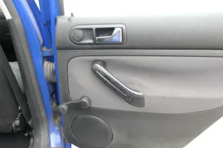 1x VW Golf 4 1J Limousine Türverkleidung Verkleidung Tür hinten rechts schwarz - Bild 3