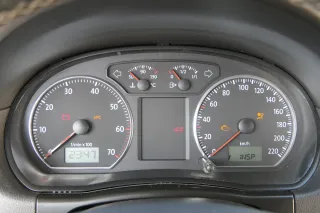 VW Polo 9N Tacho Tachometer Kombiinstrument 6Q0920804 1,2 47kw 40kw 183.000km - Bild 2