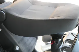 Seat Arosa VW Lupo Sitz vorn links Fahrersitz Höhenverstellung schwarz dunkel - Bild 8