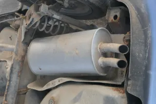 Audi A3 8L Auspuff Endschalldämpfer hinten 1,8 AGN APG 92kw V5 Mittelschalldämpf - Bild 1