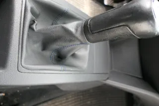 VW Polo 9N 9N3 Schaltknauf Schaltsack Schaltung 6Q1711113G Leder schwarz - Bild 2