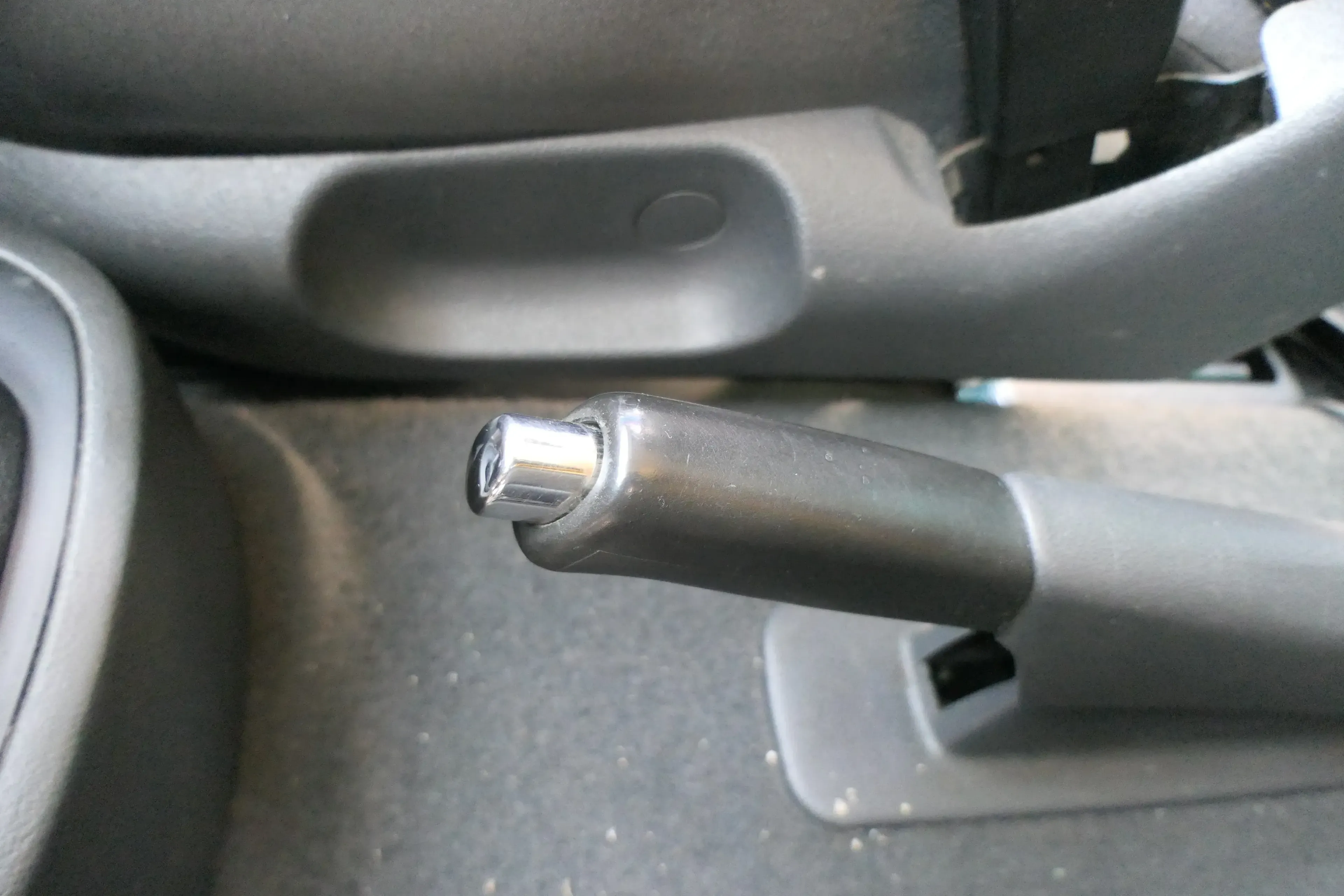 VW Sharan 7M Ford Galaxy WGR Handbremse Feststellbremse Verkleidung Abdeckung - Bild 1
