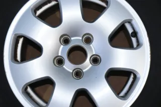 Audi A4 8E A6 4B Alufelgen Felgen 195/65 R15 91V 8E0601025 Sommerreifen 0-3mm - Bild 5
