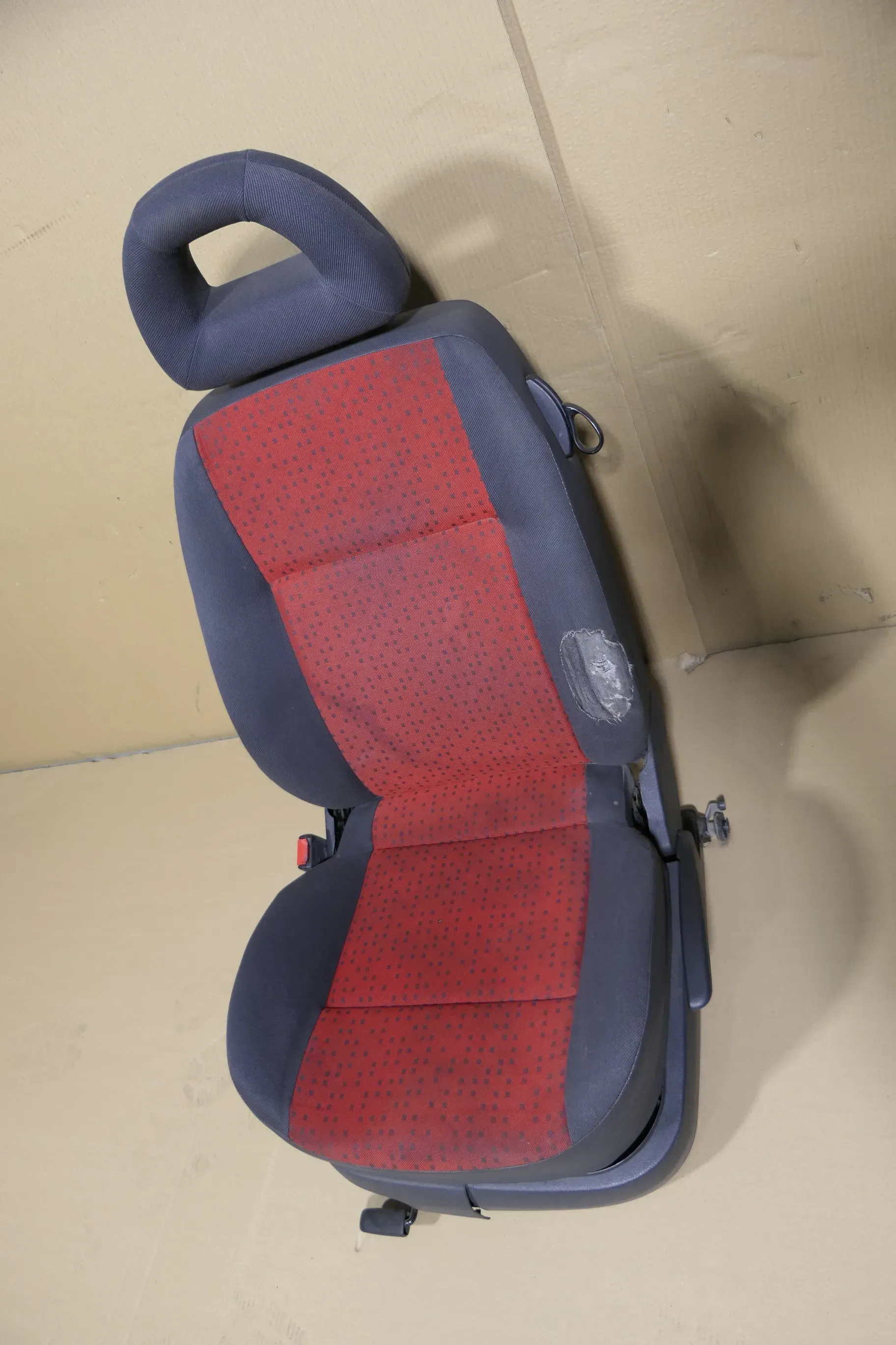 Seat Arosa VW Lupo Sitz vorne links Fahrersitz Höhenverstellung rot schwarz - Bild 1