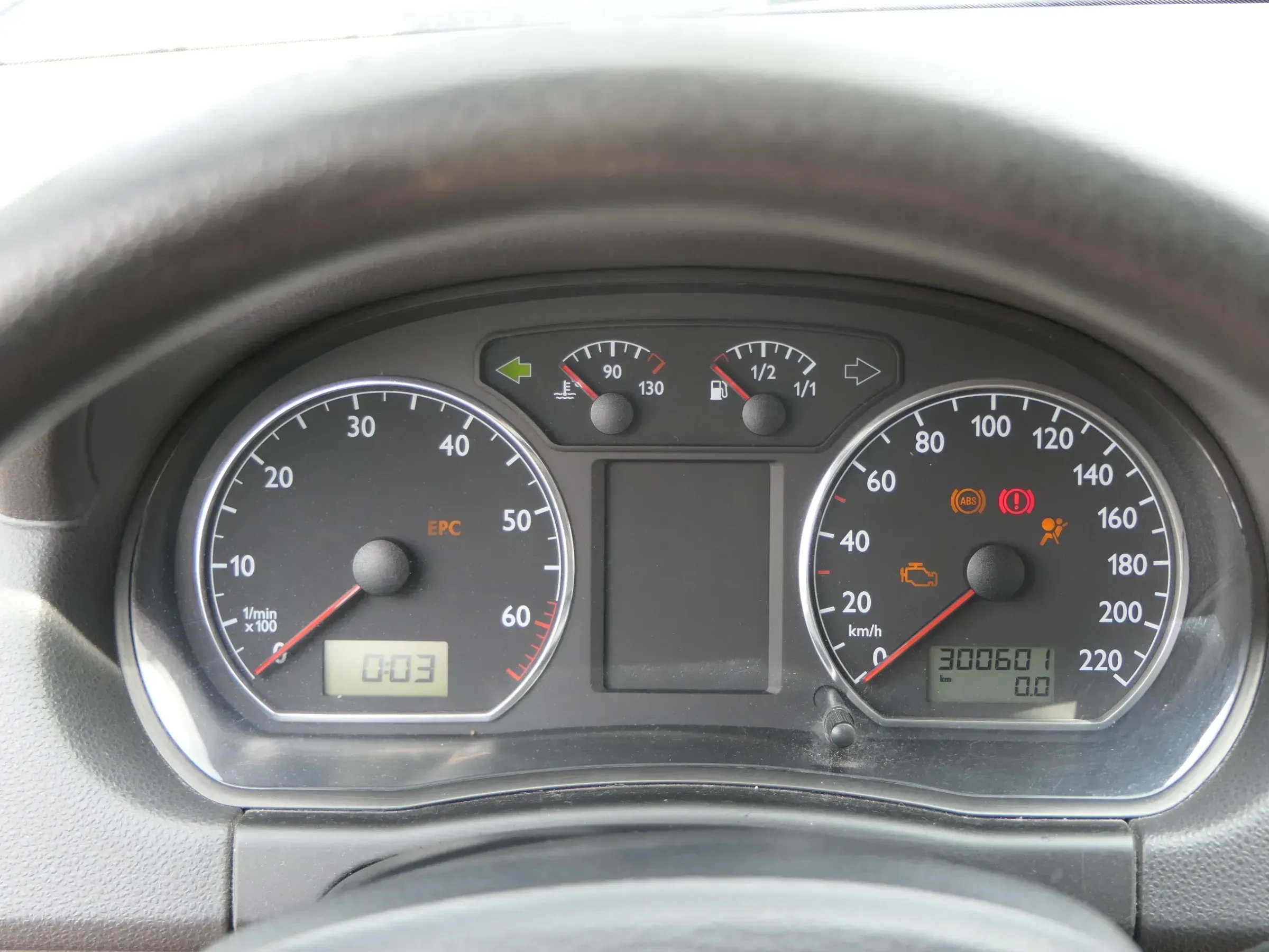 VW Polo 9N Tacho Tachometer Kombiinstrument 300.000km 6Q0920801X 1,4 55kw 63kw - Bild 1