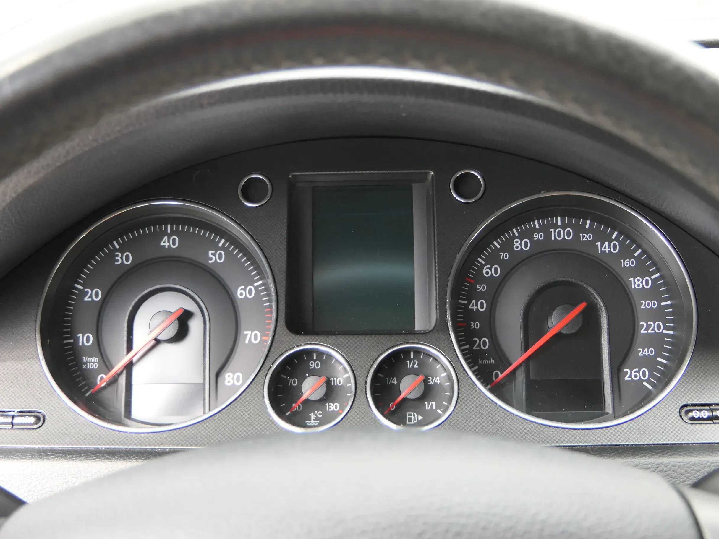 VW Passat 3C Tacho Tachometer 311.000km 3C0920870T Benzin BLF - Bild 1