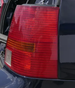 Golf 4 Variant Kombi Rücklicht hinten rechts Rückleuchte Lampenträger original - Bild 2