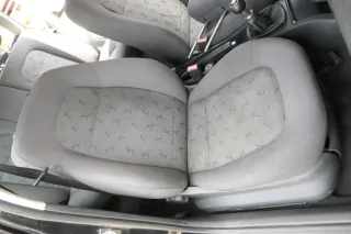 VW Caddy 3 2k Sitz Fahrersitz vorne links +rechts Beifahrersitz Sitzheizung - Bild 1