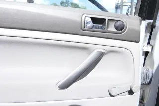 VW Passat 3B Mittelkonsole Verkleidung Optik Dekor Türgriff Aschenbecher Becherh - Bild 5