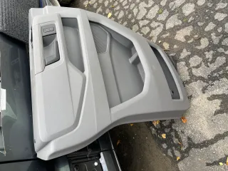 VW Crafter 7C MAN TGE Türverkleidung Verkleidung Tür vorne rechts grau - Bild 5