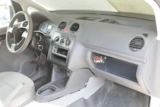VW Caddy 3 2K Armaturenbrett Cockpit Amaturbrett anthraz -ohne Anbauteile - Bild 2